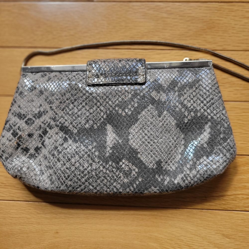 BANANA REPUBLIC Faux Snake Skin Gray Leather Shoulder Bag - Picture 3 of 4
